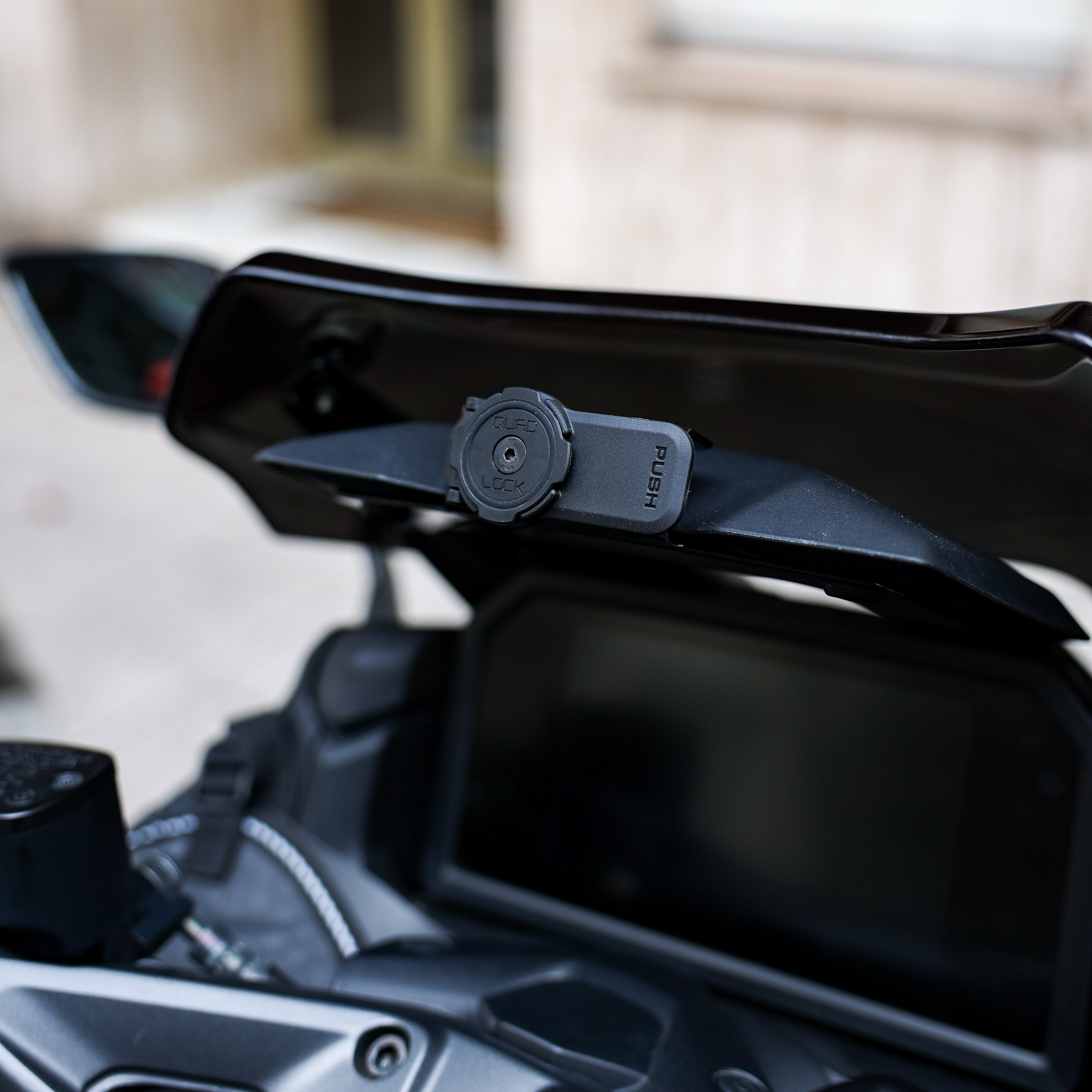Head-up phone holder TMAX 560 (22-24)