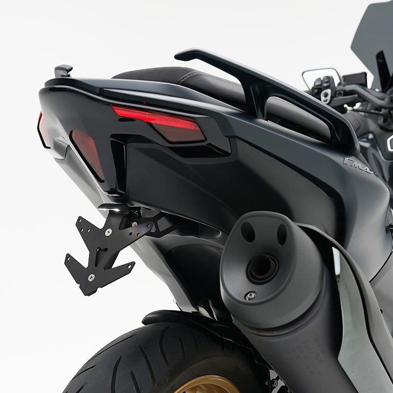 BCD TMAX 560 light cover (2022-2023)