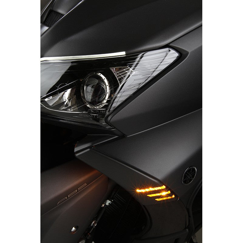 Tapa de luces e intermitentes TMAX 530