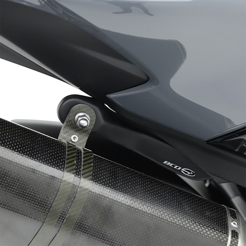 Tapa montaje escape BCD TMAX 560 (22-24)