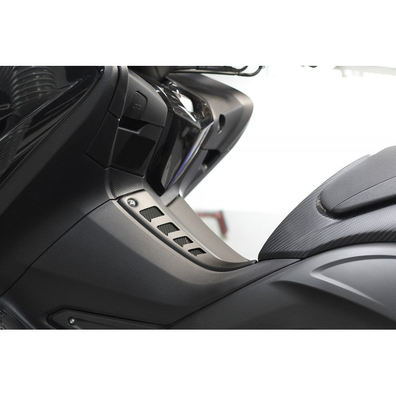 BCD TMAX 530 intake tunnel (12-16)