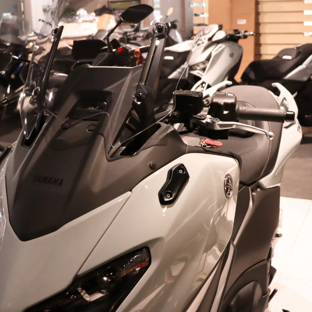 Obturateurs rétroviseurs TMAX 560 2025